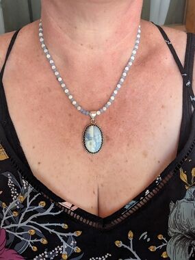 Blue Beaded Necklace with Oval Pendant - Unbranded